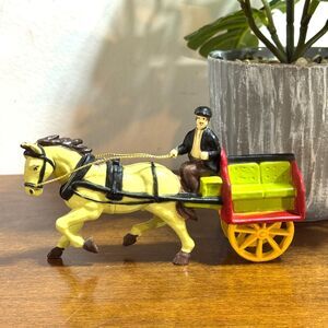 Vintage Braco Jaunting Cart Figurine No. 821 Hand Painted Horse Carriage 5.25"